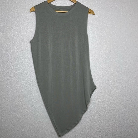 Athleta Cloudlight Restore Tank Light Sage Green Medium - Picture 3 of 8